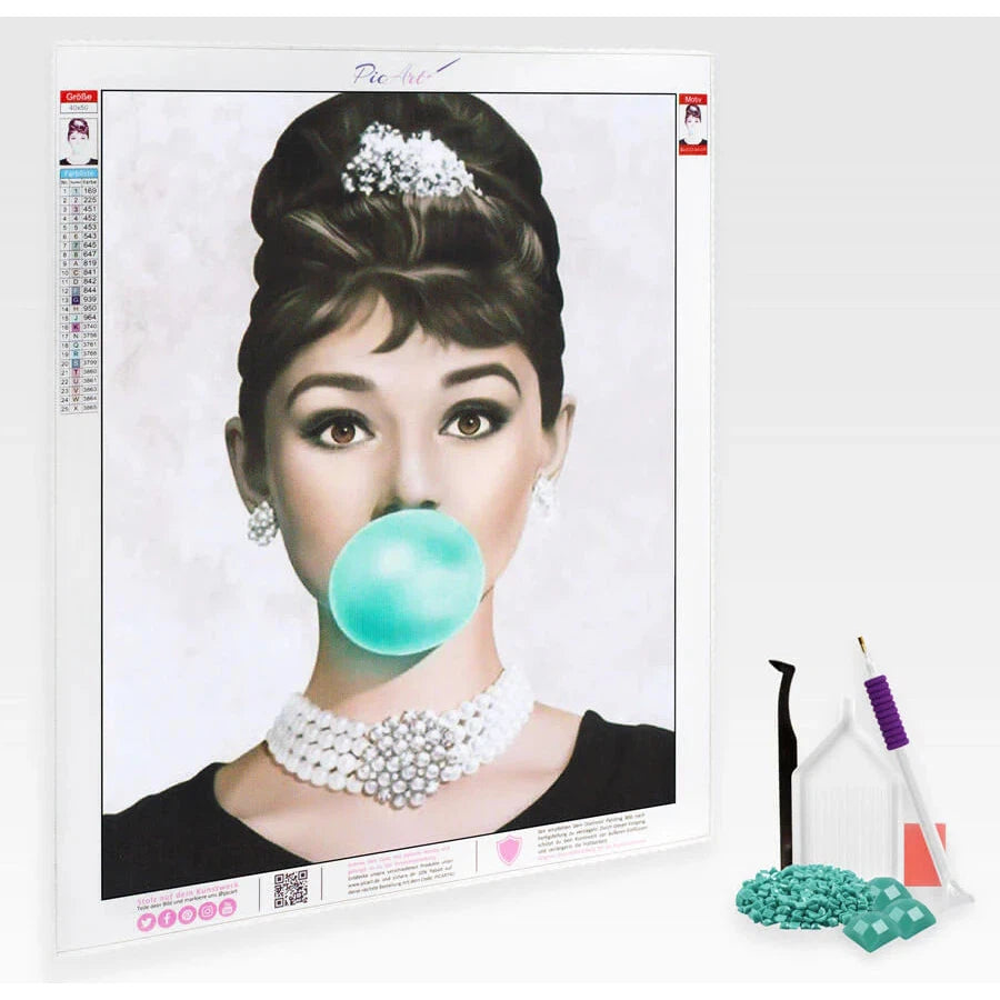 Audrey Hepburn Kaugummiblase - Dimond Painting